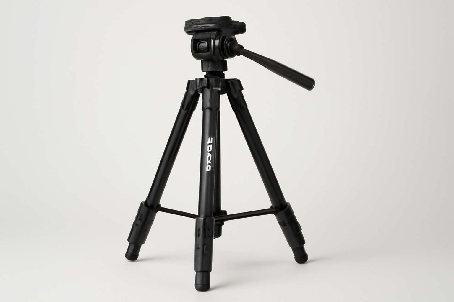 generated_image_69ff2d71d2bcf.jpg tripod stand es b180